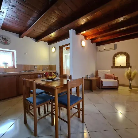 House Vidulini 2134 Pifari