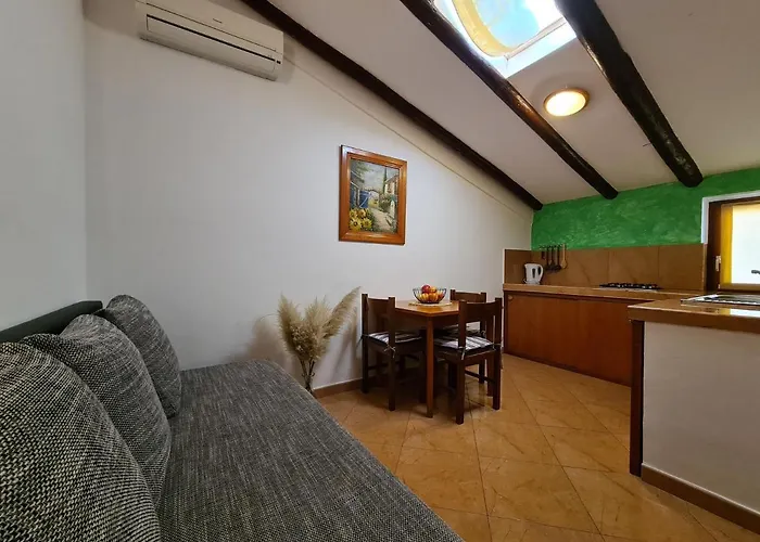 Feriehus House Vidulini 2134